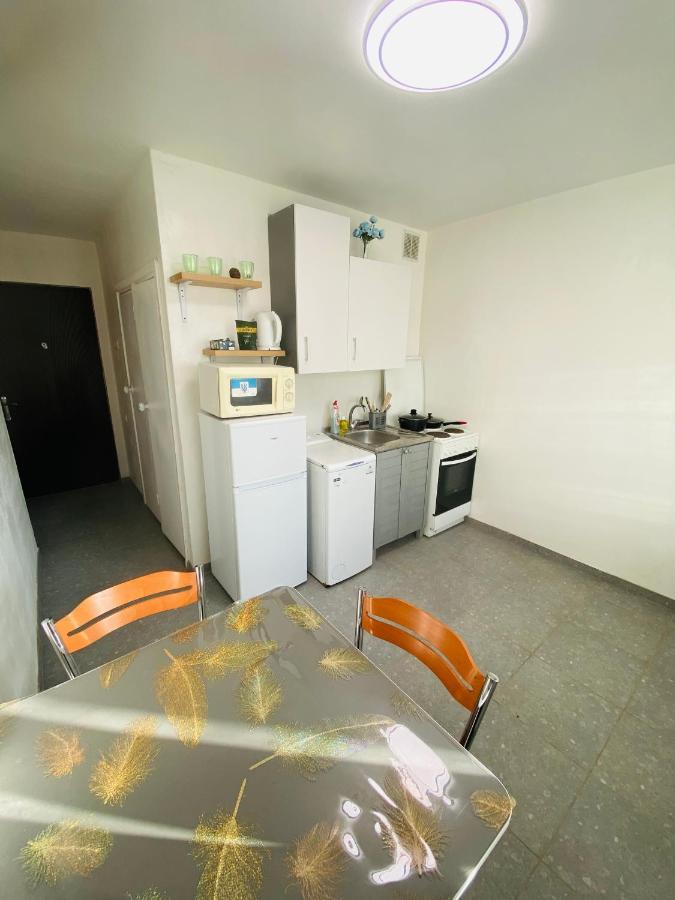 Real Home Apartments- Geroiv Dnipra Metro Station Київ Екстер'єр фото